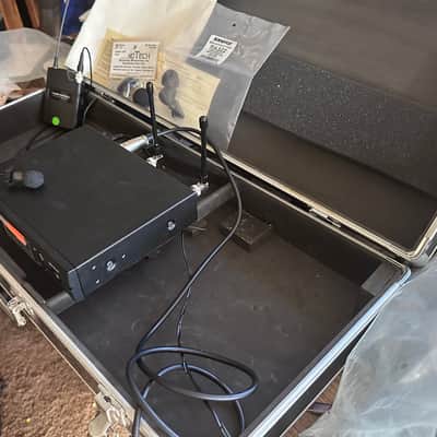 Audio-Technica 2000 Series Wireless Mic Lavalier System ATW-R2100/ATW-T210/AT829 image 5