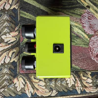 Maxon SD-9 Sonic Distortion 2010s - Neon Green image 3