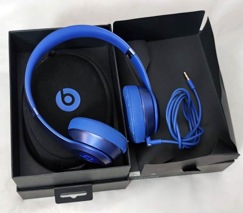 Beats by Dr. Dre Solo 2 Wired B0518 - Sky Blue - In Box image 1