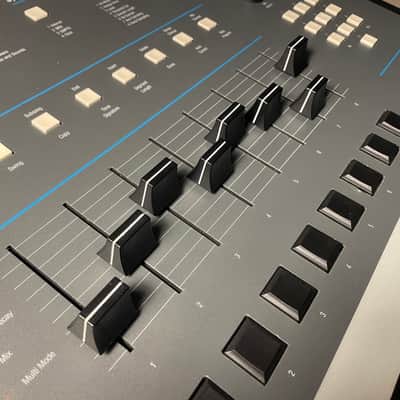 E-MU Systems SP-1200 8-Voice Drum Sampler 1987 - 1996 Black image 4