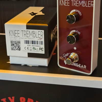 Foxgear Knee Trembler Guy Pratt Signature 2018 - Present - Red image 1