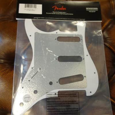 Fender Pickguard Stratocaster S/S/S 11-Hole Mount White Pearl 4-Ply image 2