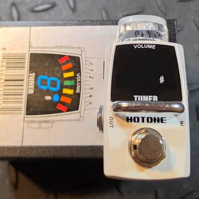 Hotone Skyline Tuner Mini Guitar Tuning Pedal Clean Boost 2010s - White image 1
