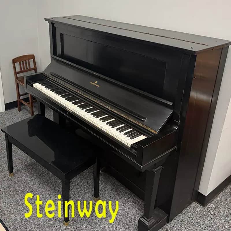 Steinway K