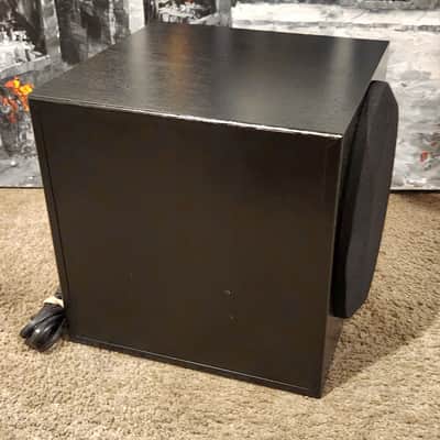 Yamaha Yamaha YST-SW012 compact 8-inch, 100-watt powered subwoofer 90s - Black image 2