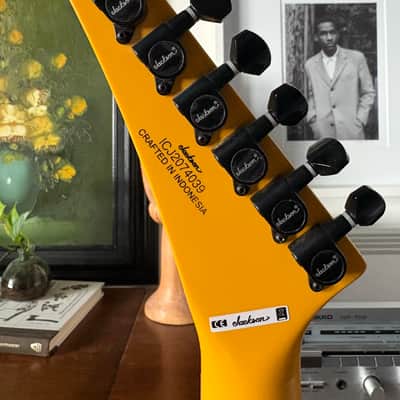 Jackson X Series SL1X Soloist Taxi Cab Yellow image 4