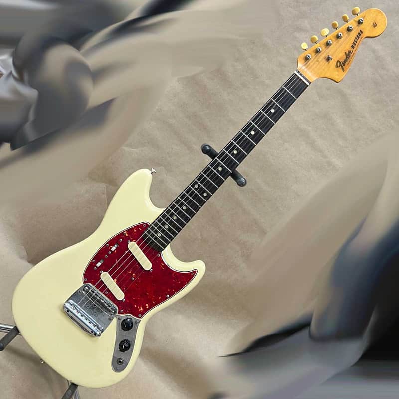 Fender Mustang Guitar with Rosewood Fretboard 1965 -Olympic White image 1
