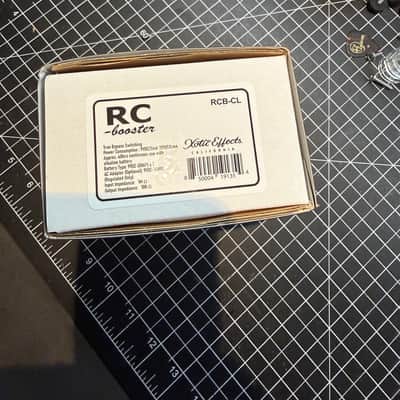 Xotic RC Booster Classic 20th Anniversary 2022 - White image 7