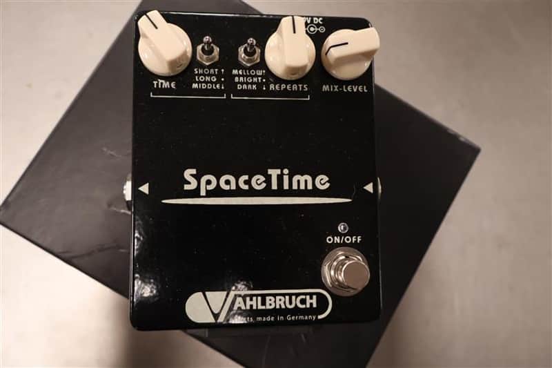 Vahlburch Spacetime Delay (Used) image 1