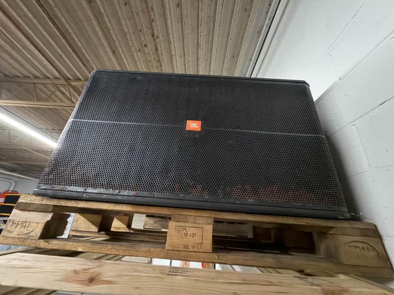 JBL SRX728S Dual 18" Passive Subwoofer image 1