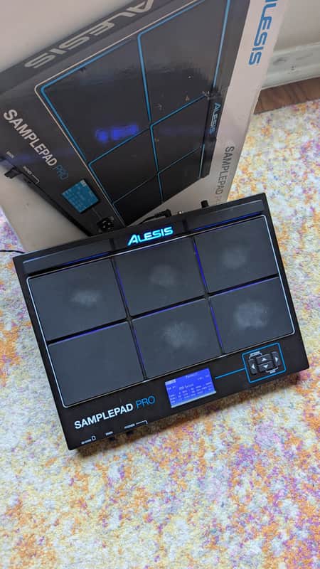 Alesis SamplePad Pro 8-Pad Percussion and Sample-Triggering Instrument 2010s - Black image 1