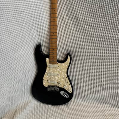 Fender Strat Plus Deluxe 1998 - Black image 1