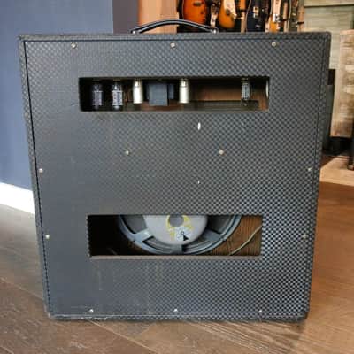 Ampeg GS-15R Gemini VI 30-Watt 1x15" Guitar Combo 1966 - 1967 - Black image 4