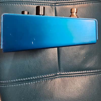 Strymon Mobius Modulation Pedal 2015 - blue image 6