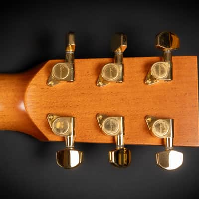 2012 Lakewood Deluxe Series J-32 Baritone - Natural High Gloss | German Custom Jumbo Baritone Acoustic Guitar 48mm Nut Width L.R. Baggs Anthem Pickup | CoA OHSC image 18
