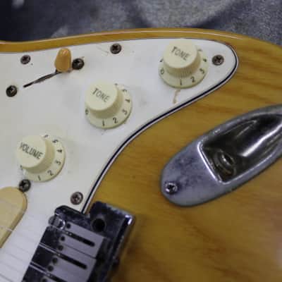 Fender Strat Plus Deluxe with Maple Fretboard 1990 - Natural image 11