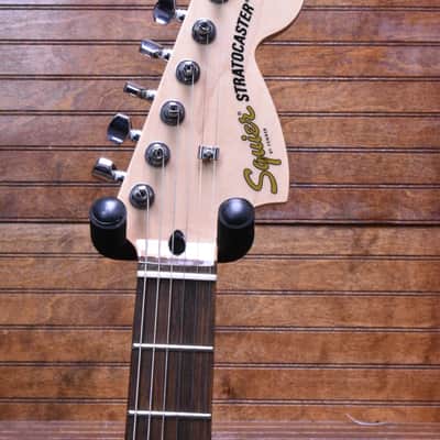 Squier Affinity Stratocaster, 3 Color Sunburst image 5