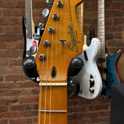 Squier 40th Anniversary Stratocaster, Satin Sonic Blue image 3