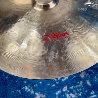 ULTRA RARE SUPER LIGHT 18” Zildjian ORIENTAL TRASH Crash 1275g image 5