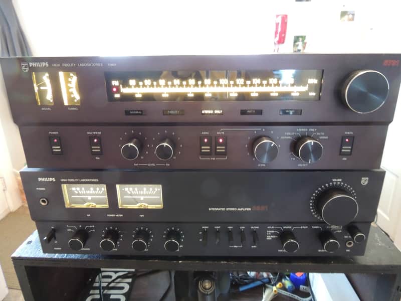 Philips 6871 Tuner/ 3881 Integrated Amp set 90'S? - Blk image 1