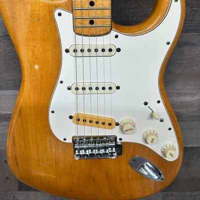 1975 Fender Stratocaster Natural Solid Body Electric Guitar, Serial #657426.. image 1