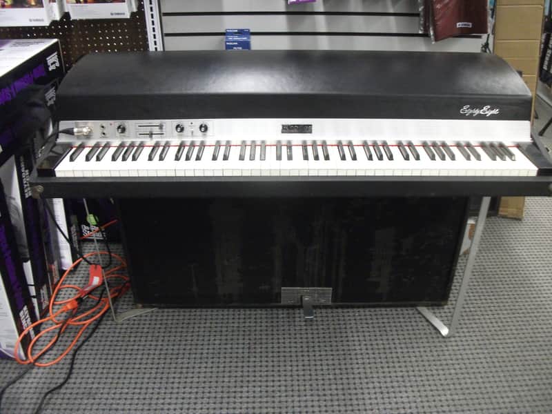 Rhodes Suitcase Eighty Eight Electric Piano w/ FR-7710 Powered