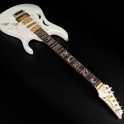 2024 Ibanez PIA3761-SLW Steve Vai Signature - Stallion White | Japan HSH DiMarzio Pickups Stainless Steel Frets Double Locking Tremolo 3.53kg | CoA OHSC image 7