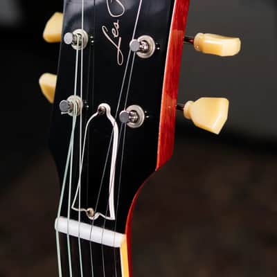 Gibson Custom Shop 1959 Les Paul Standard Murphy Lab Ultra Light Aged Electric Guitar - "AAA" Top Super-Light Mahogany - Sunburst with Hardshell Case - Demo image 6