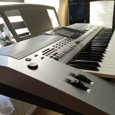 Yamaha PSR S900 image 4