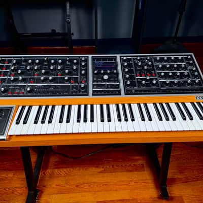 Moog One 16-Voice 61-Key Polyphonic Analog Synthesizer 2018 - Present - Black/Ash image 2