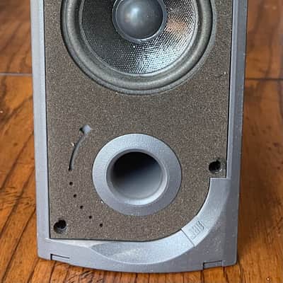 JBL Music 2 system  2 satellite and 1 amplified subwoofer  1996 - Black image 2