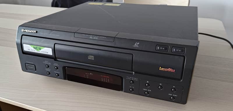 Pioneer LaserDisc CLD-J420