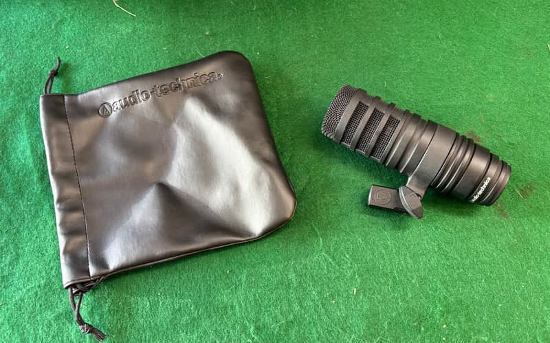 Audio-Technica BP40 Large Diaphragm Dynamic Broadcast Microphone 2010s - Black imagen 1