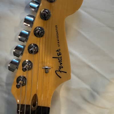 2011 Fender American Deluxe Stratocaster image 4