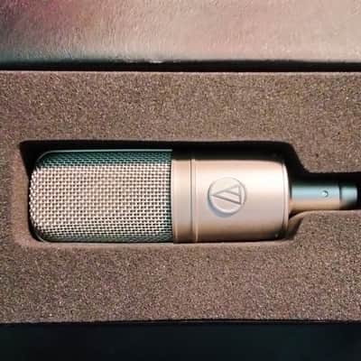 Audio-Technica AT4047/SV Large-Diaphragm Side-Address Cardioid Condenser Microphone 2010s - Silver image 5