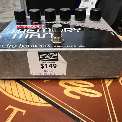 Electro-Harmonix Deluxe Memory Man 550Ms Analog Delay / Chorus / Vibrato 2008 - Present - Black / Silver image 2