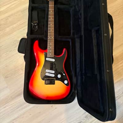 Squier Contemporary Stratocaster Special HT Sunset Metallic image 8