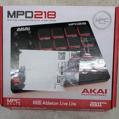 AKAI Professional MPD218, 16-Pad USB/MIDI Controller w/MPC Pads, 6 Knobs image 1
