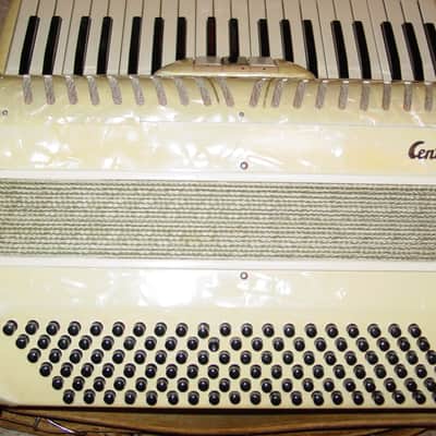 Century by Atlas Accordion image 3