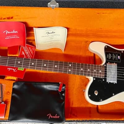 Fender American Vintage II 1977 Telecaster Custom, Olympic White with Hard Case image 1
