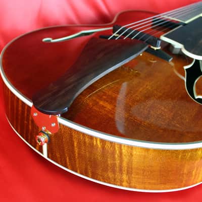 Eastman Uptown AR805E Sunburst image 6