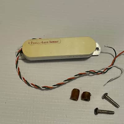 1990's Fender American Stratocaster Guitar Red Lace Sensor White Single Coil Stratocaster Middle Position Pickup 14k