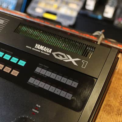 Yamaha QX1 1984 - Black image 4