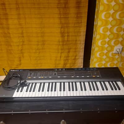 Roland E 10 Synthesizer image 1