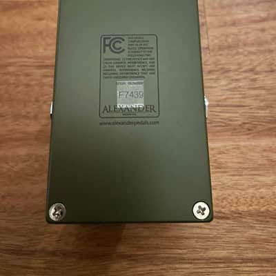 Alexander Pedals Flanger-F13 Neo Flanger - Army Green image 4