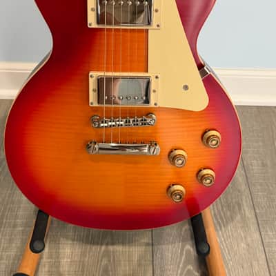 Epiphone Les Paul 2024 - Aged Dark Cherry Burst image 2