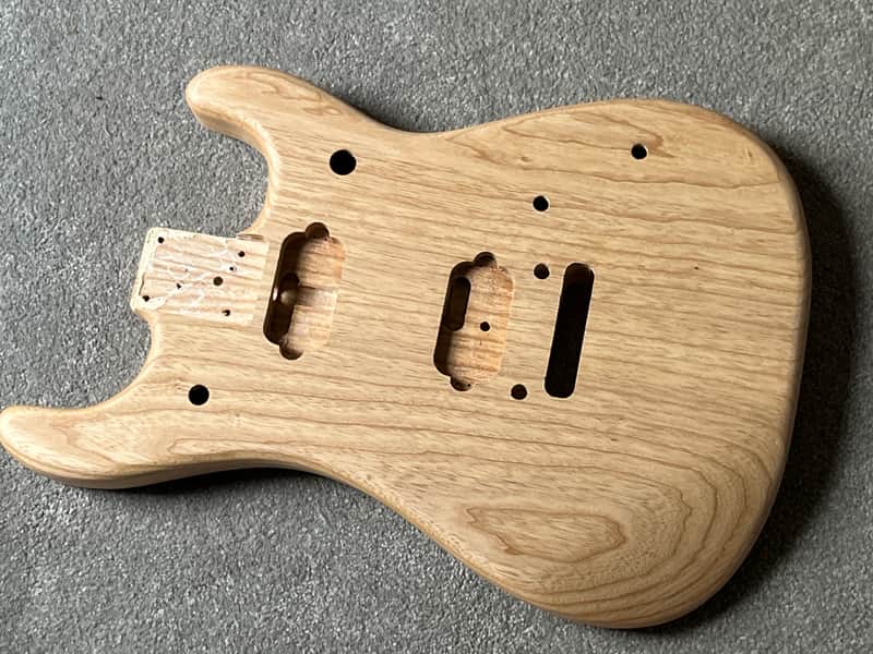 EVH ash 5150 guitar body image 1