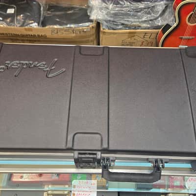 Fender American Standard Stratocaster 2013 - 3 Tone Sunburst image 2