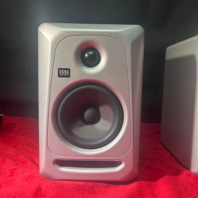 KRK Classic 5 2-Way 5" Active Studio Monitors (Pair) 2020 - 2021 - Black image 7