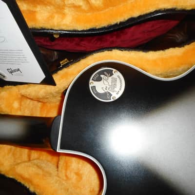 Gibson Custom Shop Les Paul Custom/ MOD shop 1 of 1 2022 - Silver burst Satin owned and Signed by Dustie Waring image 7